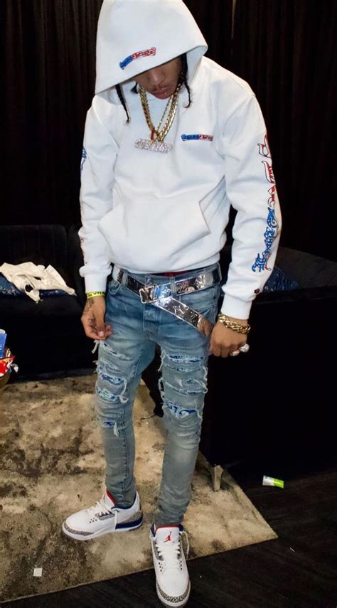 slim fit jeans rappers.